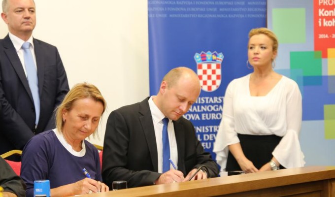 Potpisani ugovori za nova ulaganja u Našicama u vrijednosti više od 15 milijuna kuna!